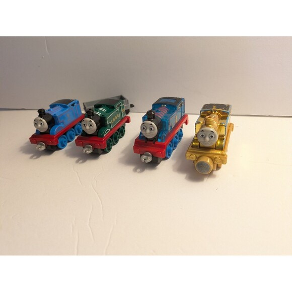 🍁 3/$20 Thomas The Tank Train Lot Gold Light Up LBSC 2013 4 Piece Set PLAYED - Picture 1 of 16